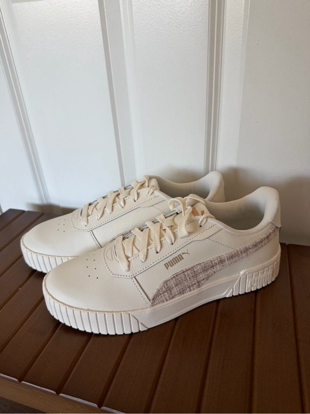 New PUMA Women’s size 11 Carina 2.0 Tweed frivory-toasted almond-mgold - Picture 2 of 5